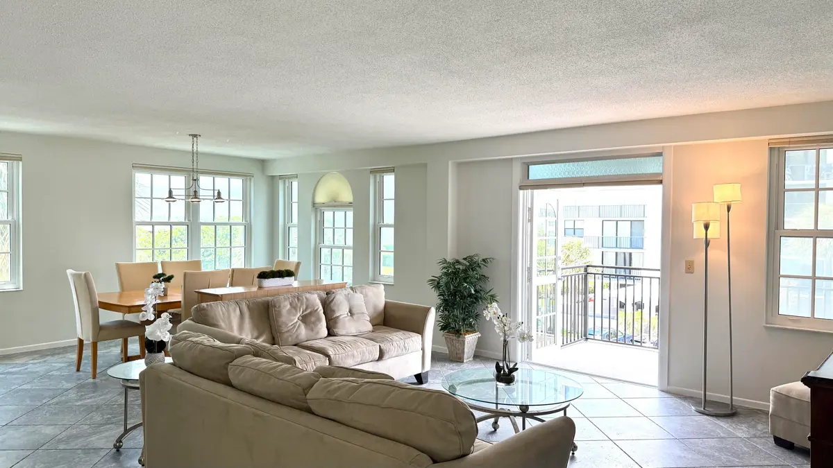 7 - Dinning_Balcony at 3475 S Ocean Boulevard 2160, Palm Beach