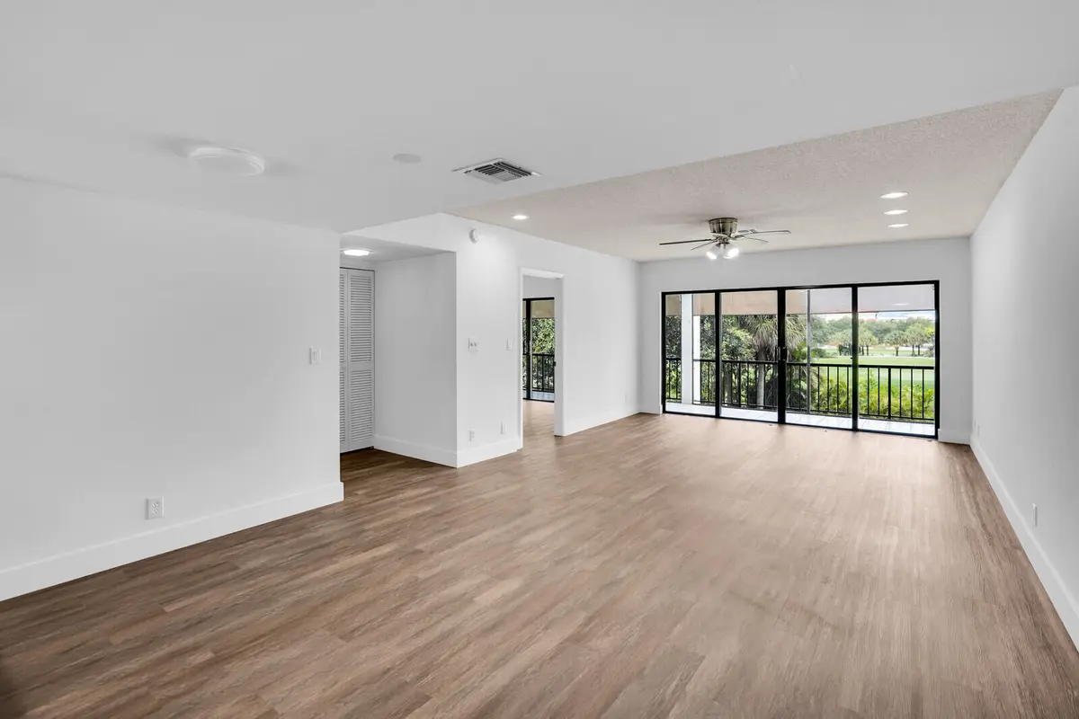 05_Image_5_mls at 1701 Presidential Way A201, West Palm Beach