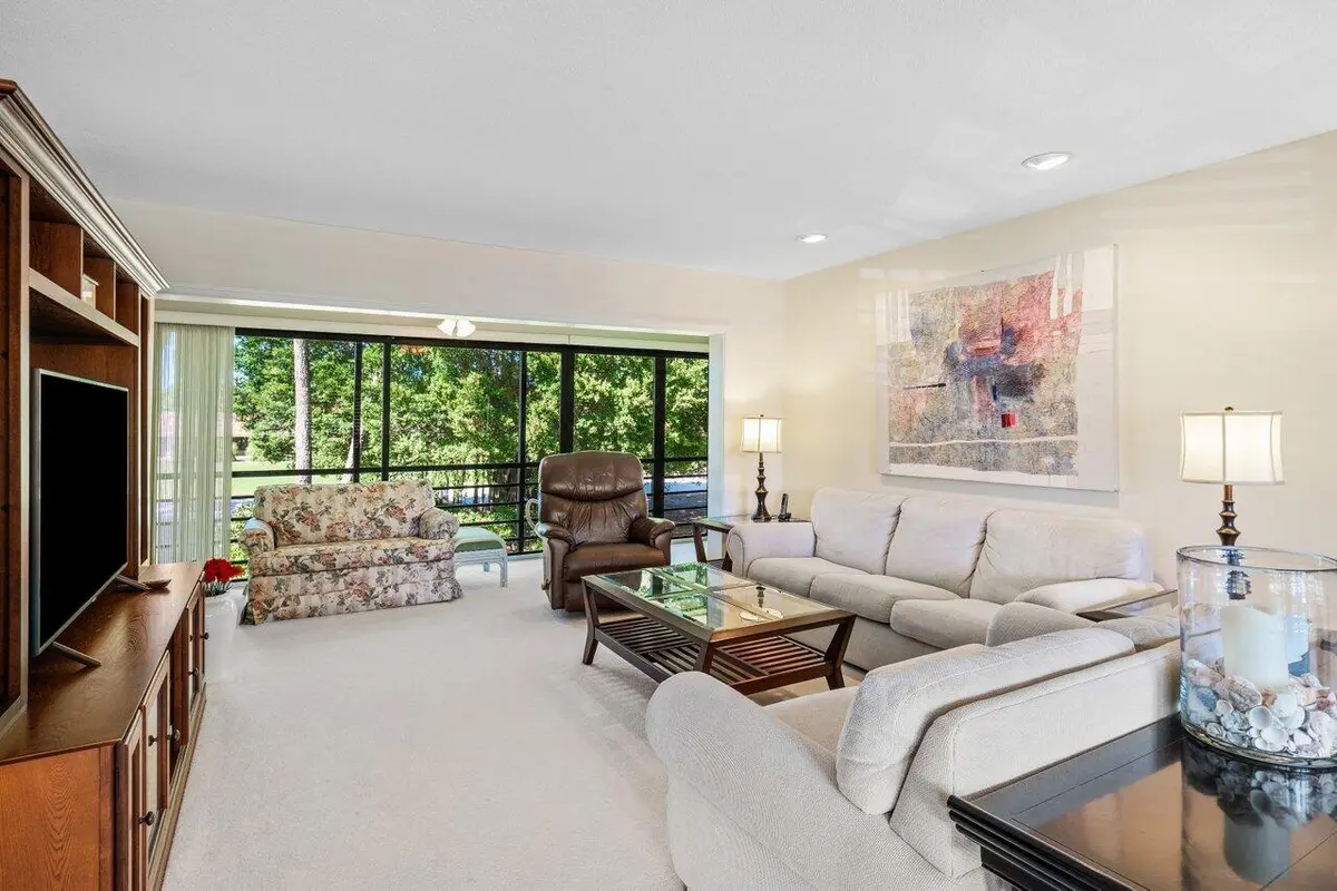 Interior living area at 4643 Kittiwake Court Kingfisher N, Boynton Beach