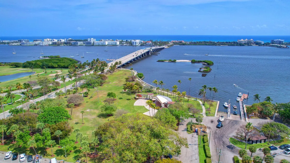 Lake worth beach - golf course at 323 S E Street, Lake Worth Beach