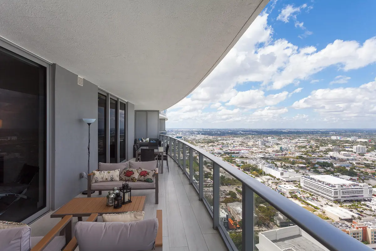 West view at 488 NE 18th Street 4711, Miami