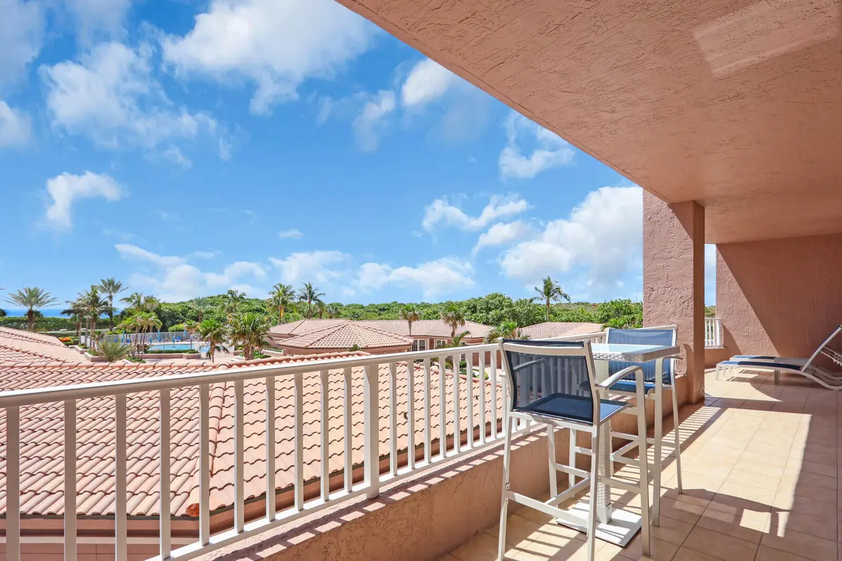 34_image_34_mls at 700 Ocean Royale Way 202, Juno Beach