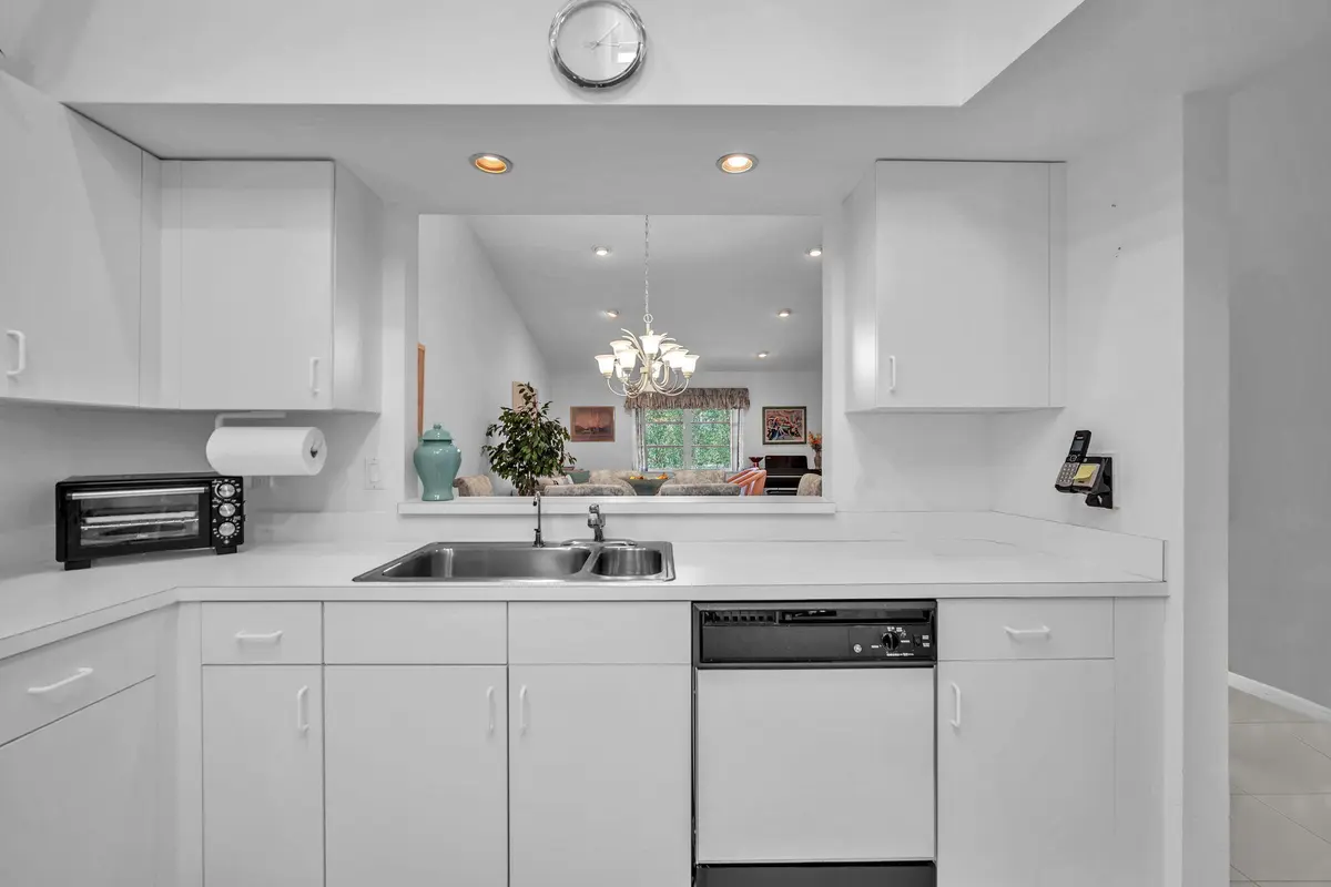 37-web-or-mls-DSC08615 at 9976 Seacrest Circle D, Boynton Beach