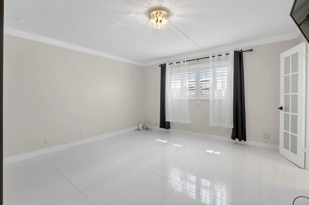 Master Suite with Dual Closets at 808 SE 7th Street 107, Deerfield Beach