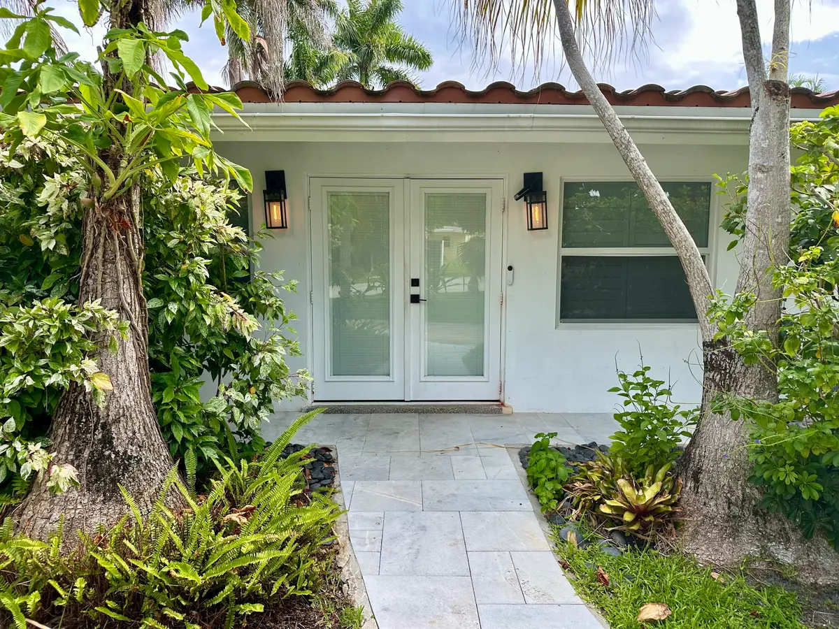 Front Entrance at 212 Kings Lynn, Delray Beach