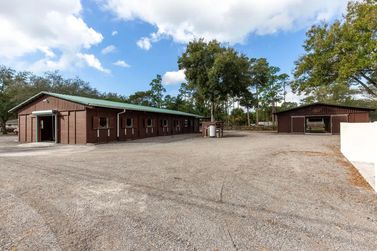 20230531205733539088000000-o at 13529 E Citrus Drive, Loxahatchee Groves