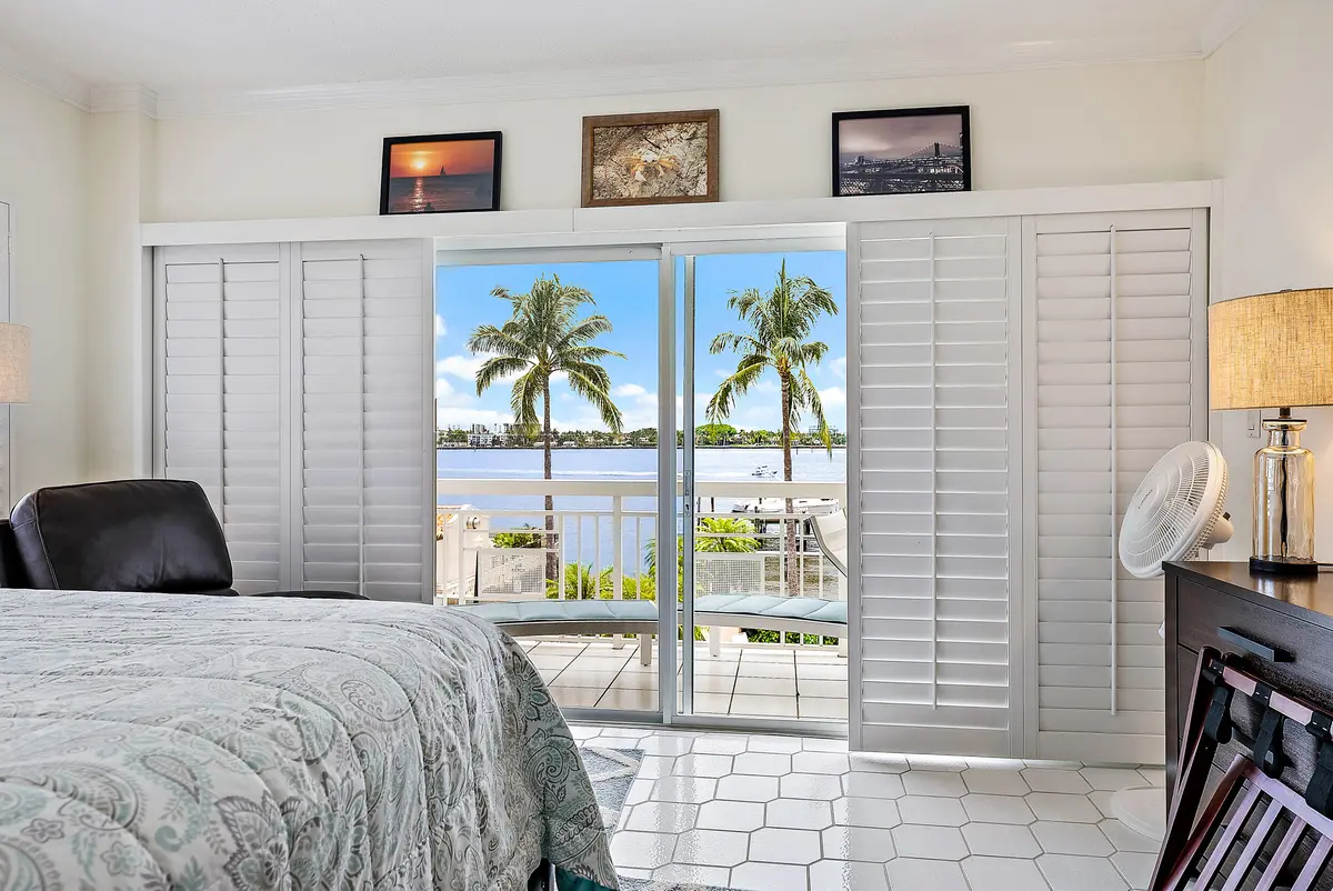 250 Bradley Pl Unit 308 MLS-2 at 250 Bradley Place 308, Palm Beach