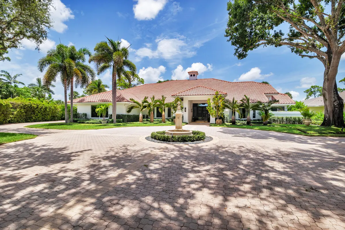 low-5 at 1504 Breakers West Boulevard, West Palm Beach