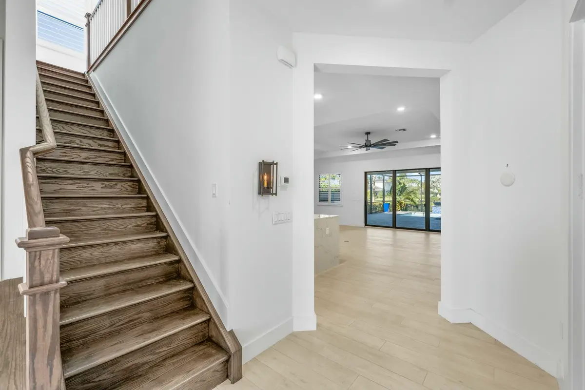 tempImageFnFF1X at 15763 Longboat Key Drive, Westlake