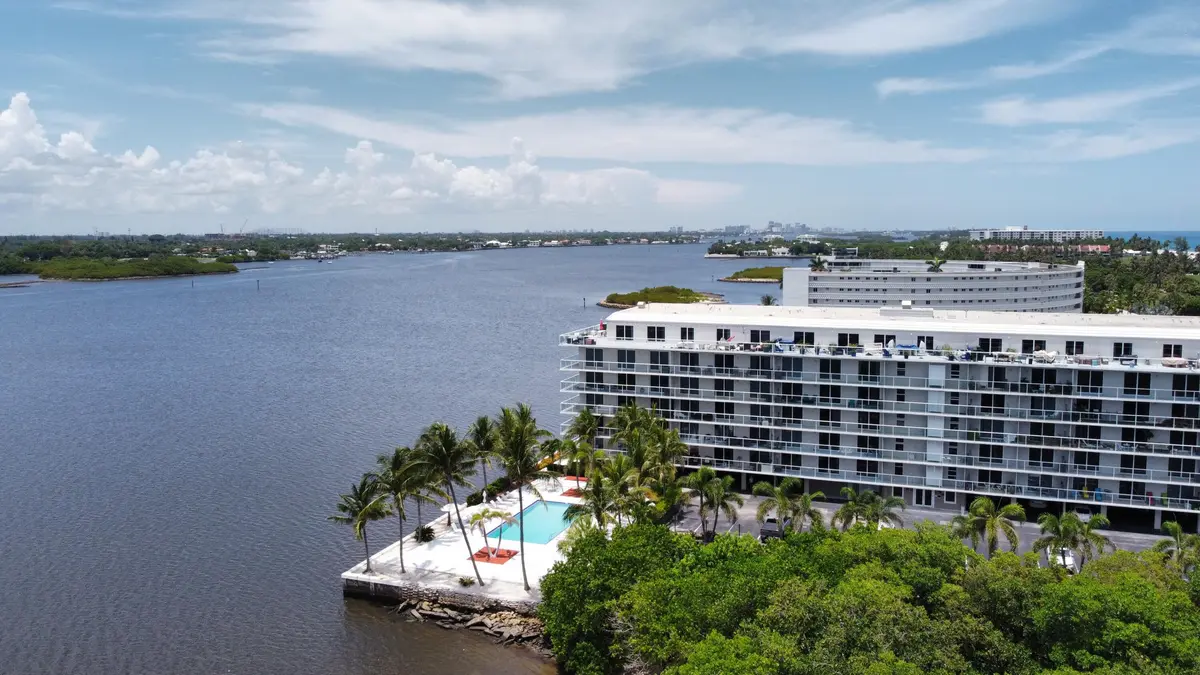 dji_fly_20250710_140120_522_175217088916 at 2560 S Ocean Boulevard 416, Palm Beach