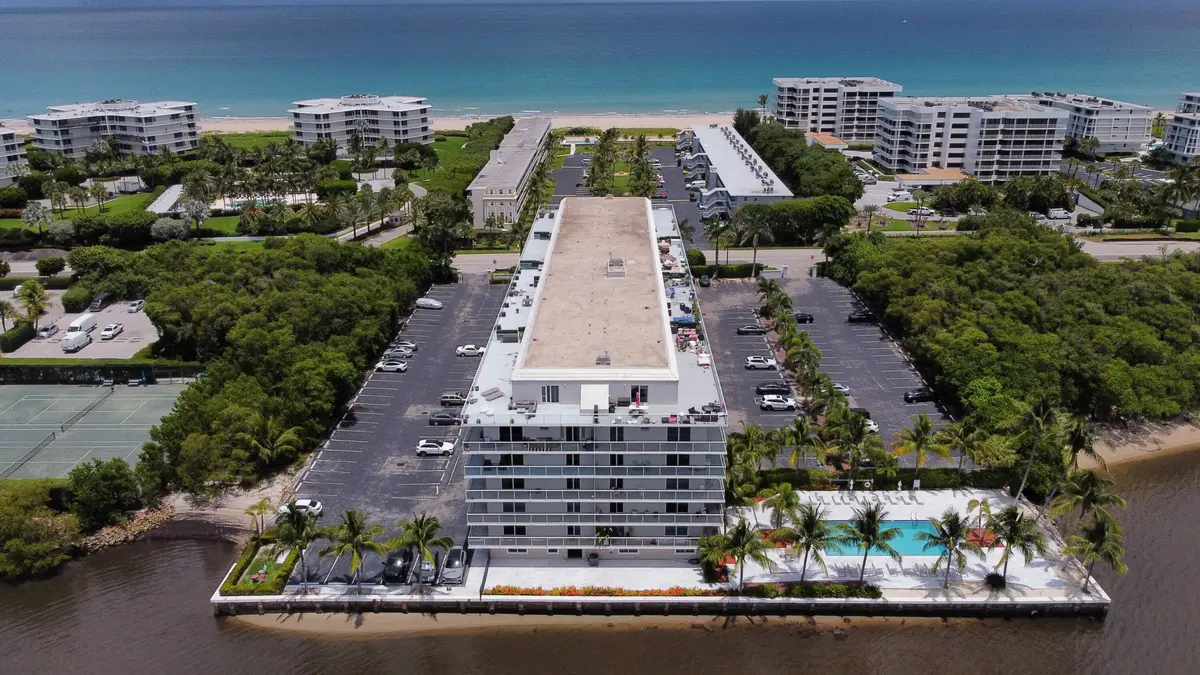 dji_fly_20250710_140228_526_175217086845 at 2560 S Ocean Boulevard 416, Palm Beach