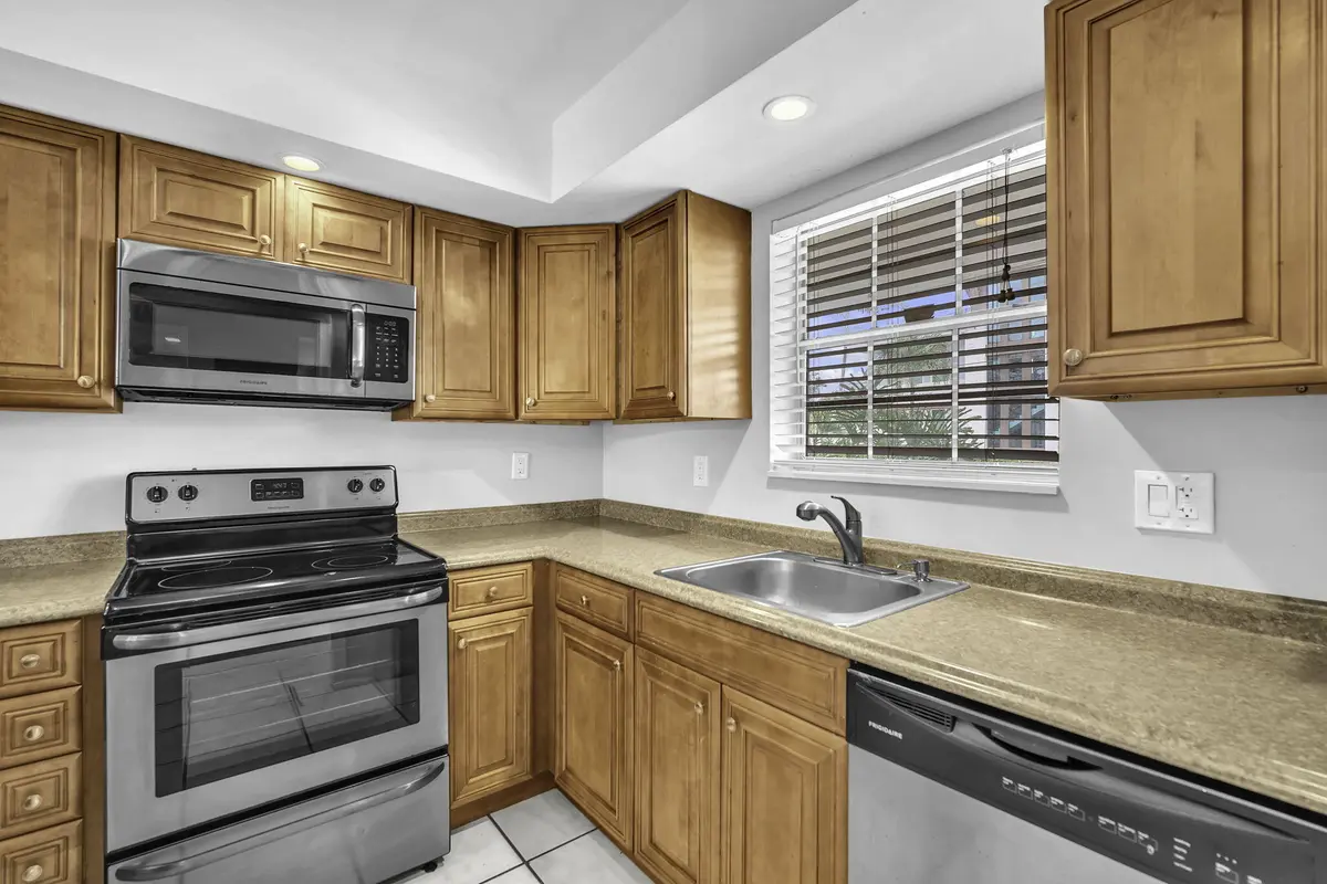 6-web-or-mls-DSC01281 at 2130 NE 36th Street 63, Lighthouse Point