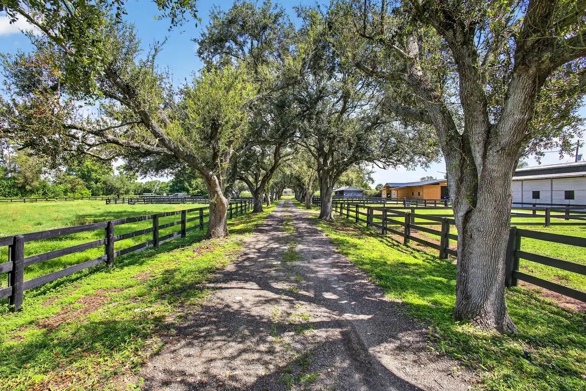 2-web-or-mls-BS1A8099 at 16229 Rustic Rd Road, Wellington