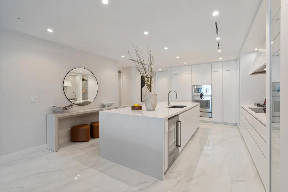 07-220 SE Mizner Blvd #611 Boca Raton, F at 220 SE Mizner Boulevard 611, Boca Raton