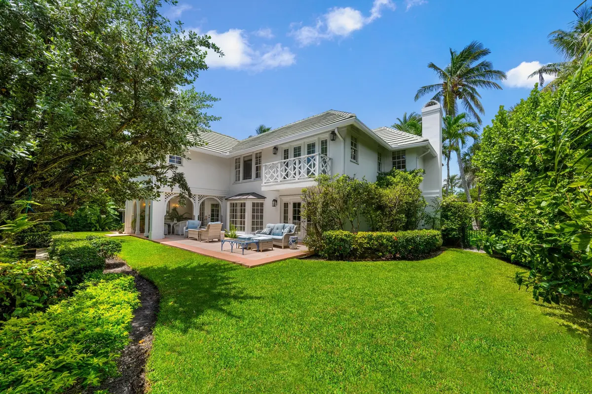 Rear Exterior at 6 Via Vizcaya, Palm Beach