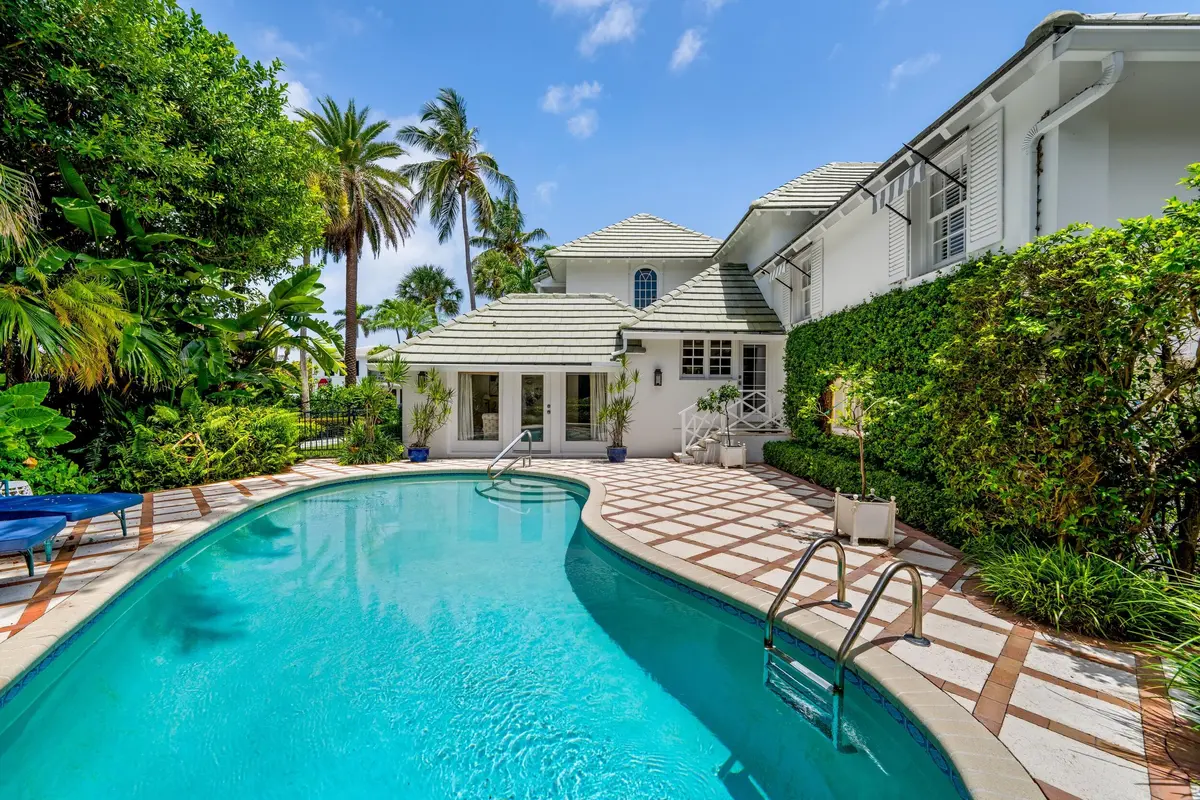 Pool at 6 Via Vizcaya, Palm Beach