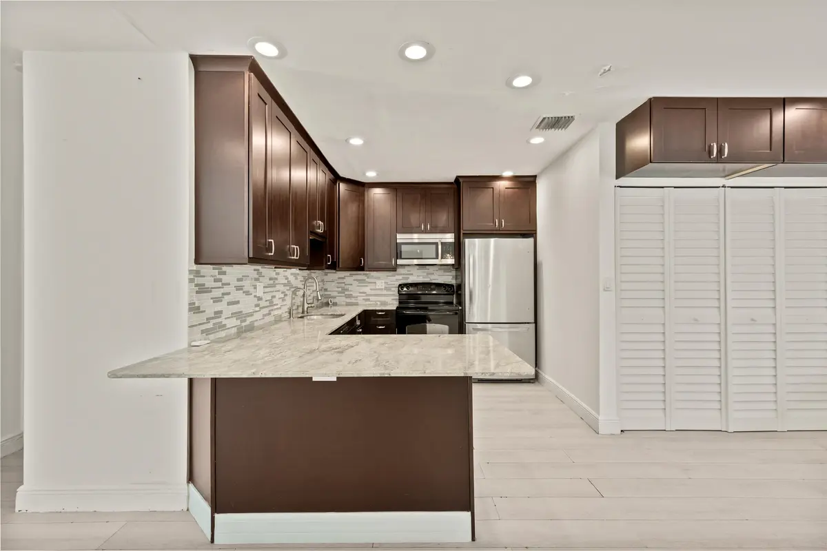 20250720-20250720-CW5A0233 at 1637 N Victoria Park Road, Fort Lauderdale