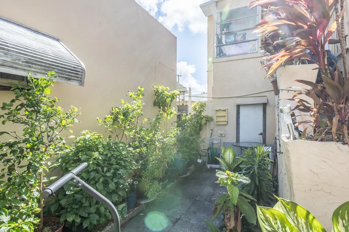 4R7A9578 at 928 S Dixie Highway, Lake Worth Beach