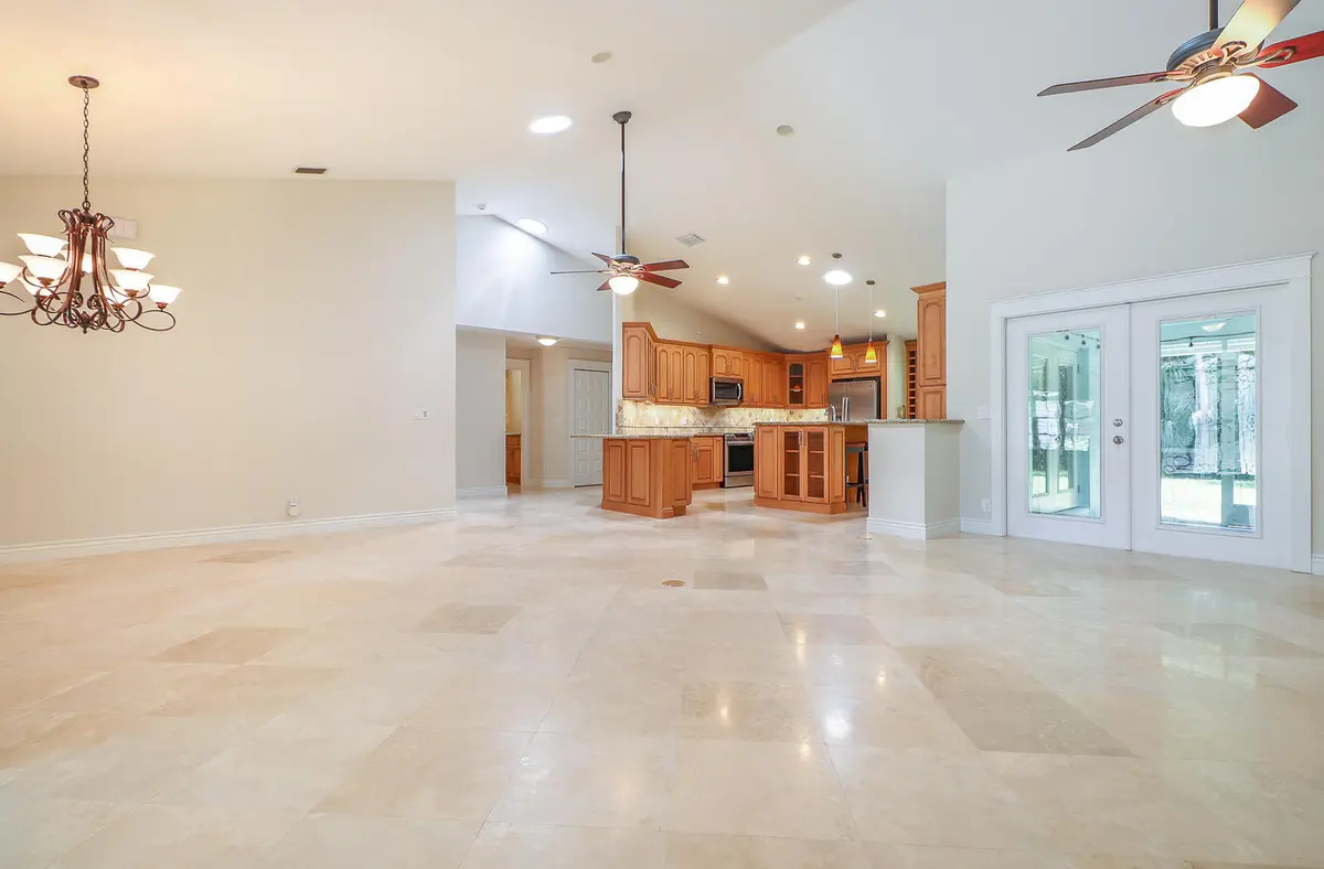 06-Great Room at 15386 83rd Way, Palm Beach Gardens