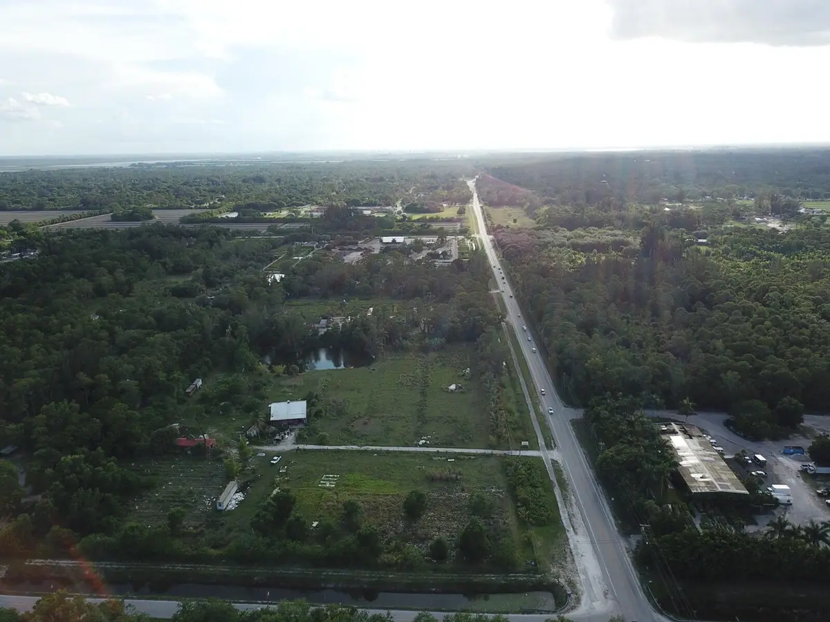 c8132ffd-4441-40fb-9a36-436eb31e09fc at 15550 Okeechobee Boulevard, Loxahatchee Groves