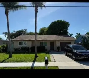 frontal at 805 SE 3rd Street, Boynton Beach