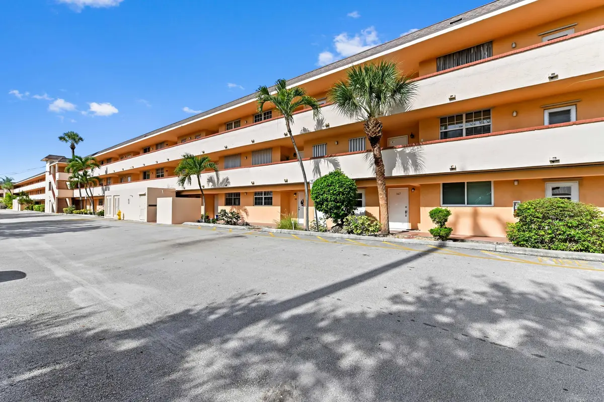 01 Front 01 at 4500 N Federal Highway 147f, Lighthouse Point