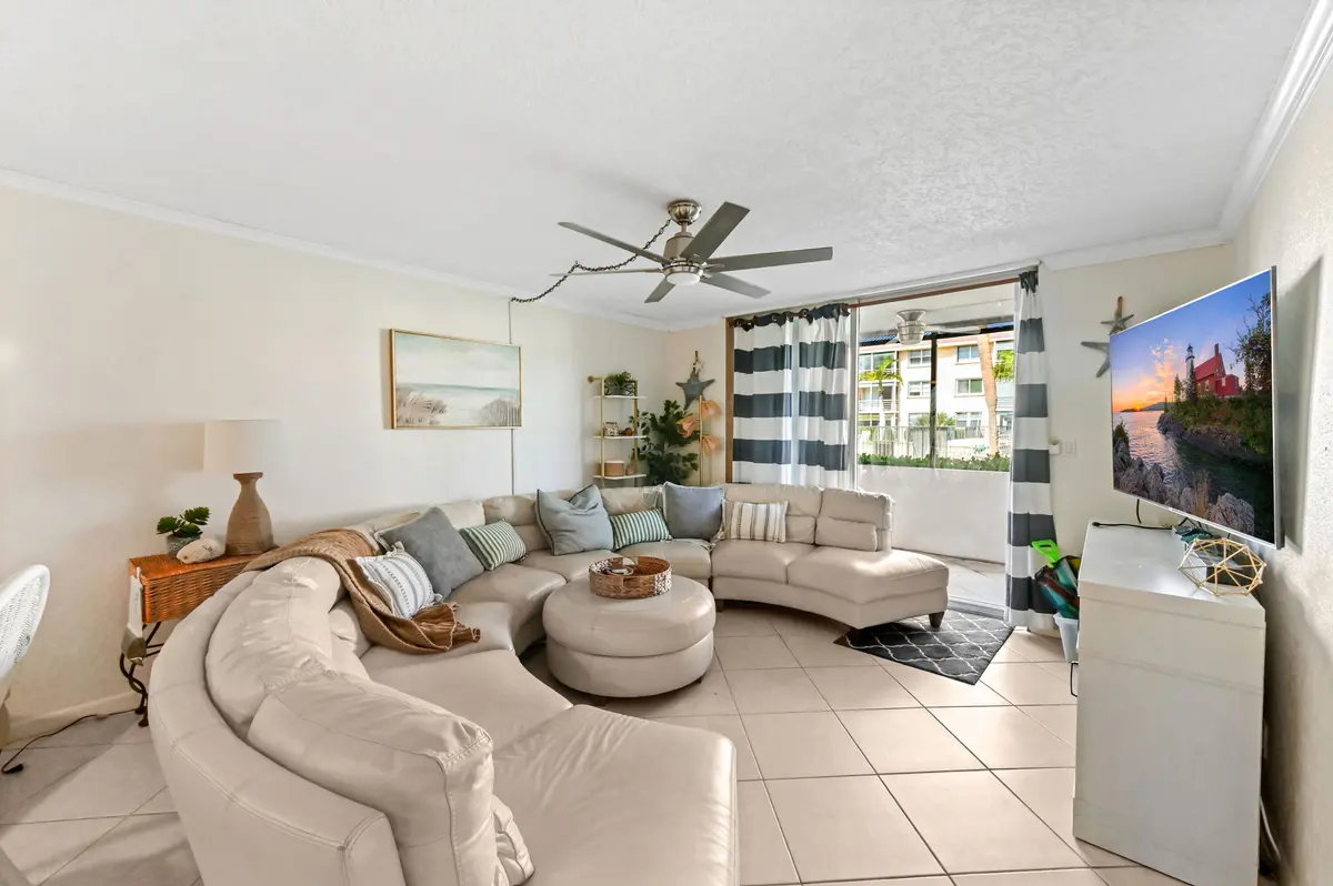 13 Living Room 01 at 4500 N Federal Highway 147f, Lighthouse Point