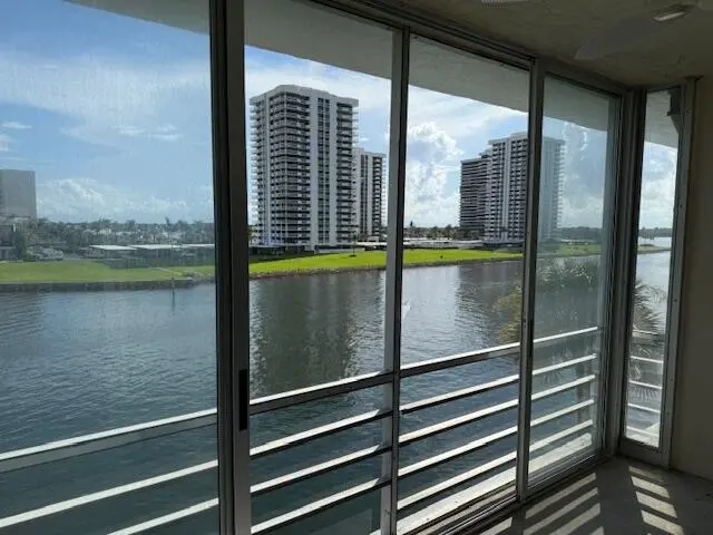 IMG_6916 at 20 Yacht Club Drive 403, North Palm Beach