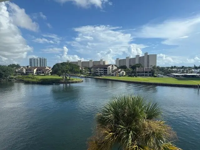 IMG_6929 at 20 Yacht Club Drive 403, North Palm Beach