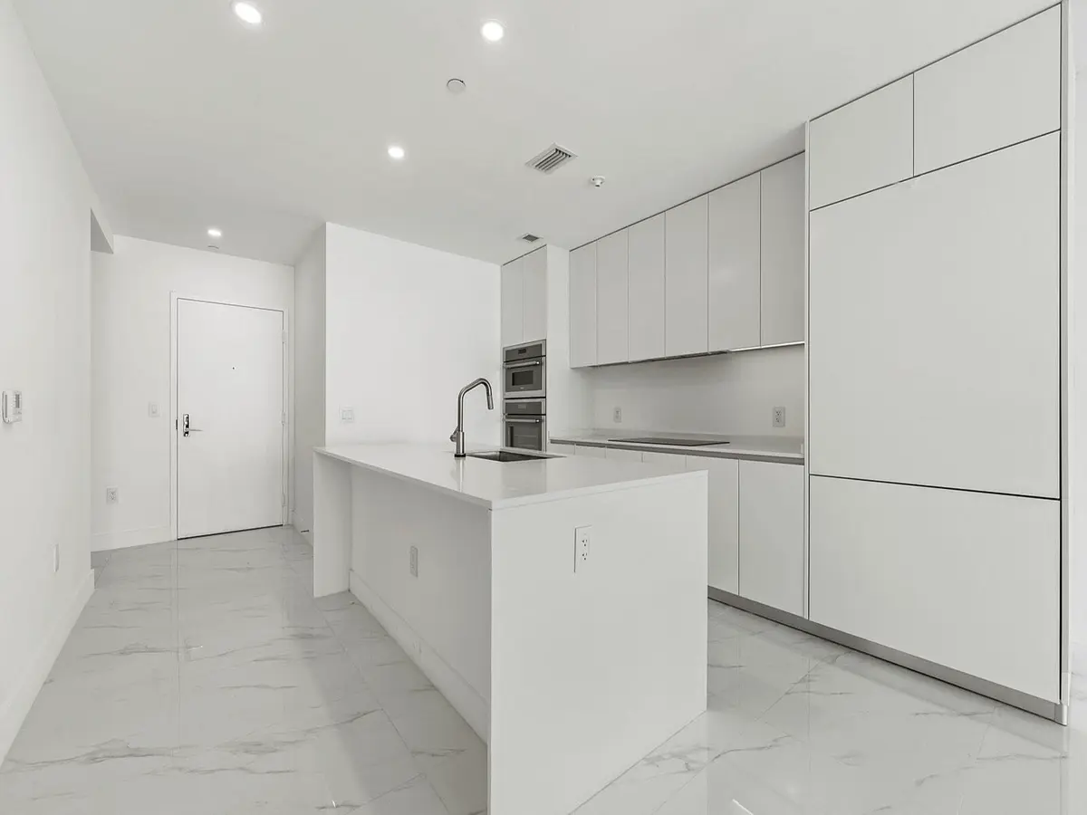 DSC09260 at 700 NE 24th Street 3002, Miami