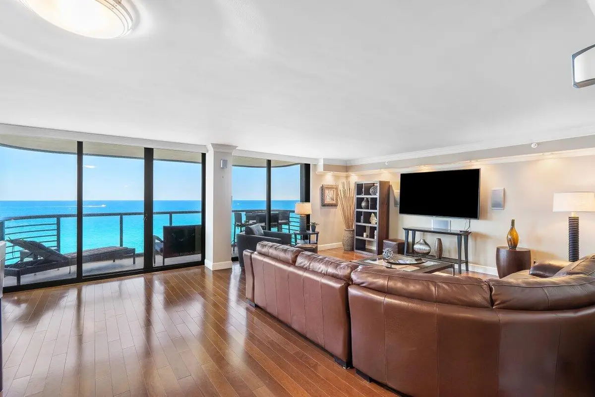 029-250SouthOceanBoulevard-11C-BocaRaton at 250 S Ocean Boulevard 11c, Boca Raton