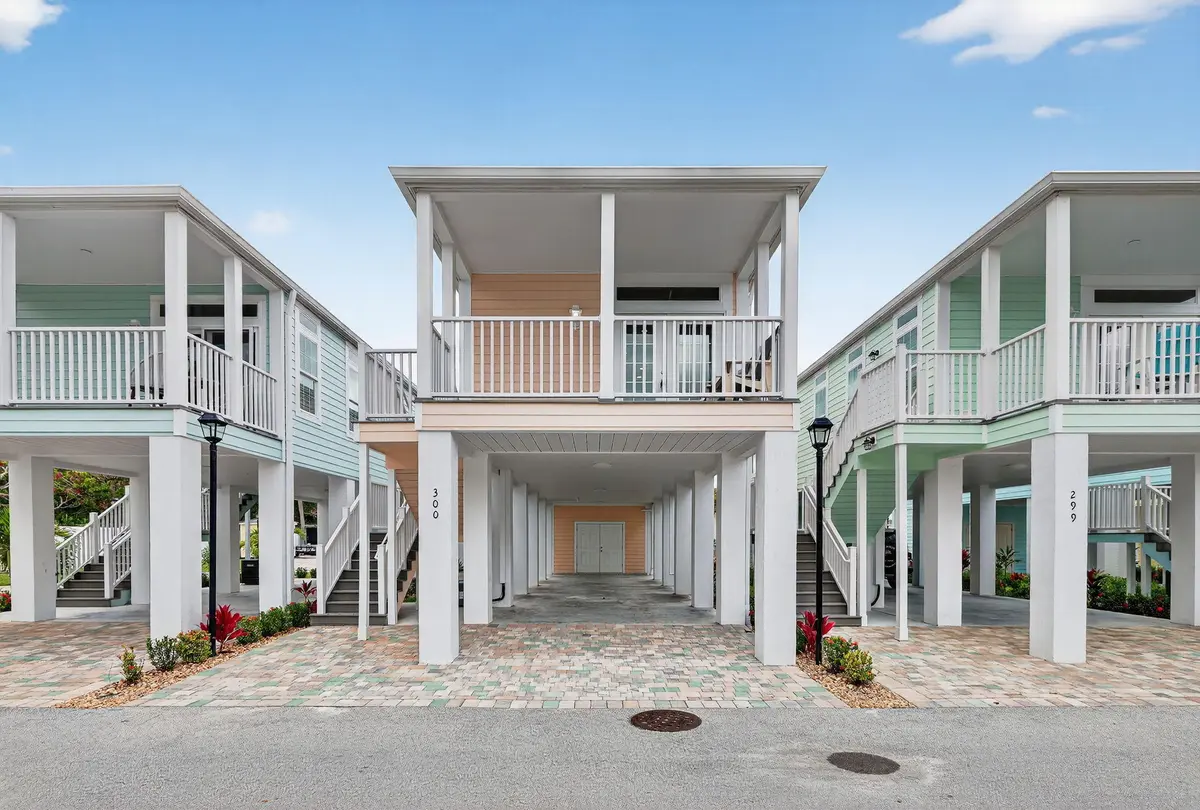 1-web-or-mls-021_3A5A2068 at 300 NE Coastal Drive, Jensen Beach