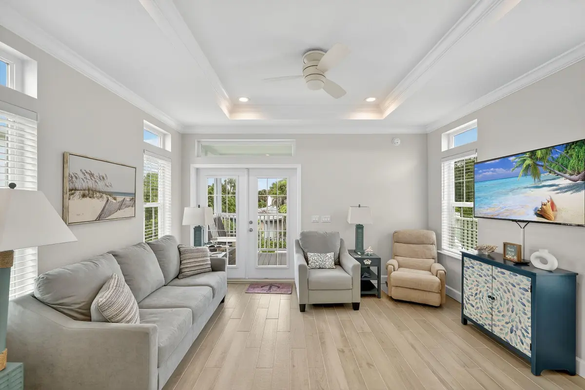 3-web-or-mls-001_3A5A1968 at 300 NE Coastal Drive, Jensen Beach