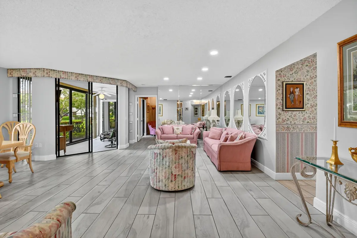 Entry View at 5217 Brisata Circle D, Boynton Beach