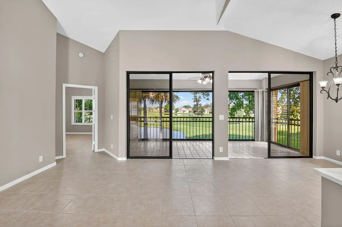 8-web-or-mls-035_DSC_3437 at 8041 Aberdeen Drive 202, Boynton Beach
