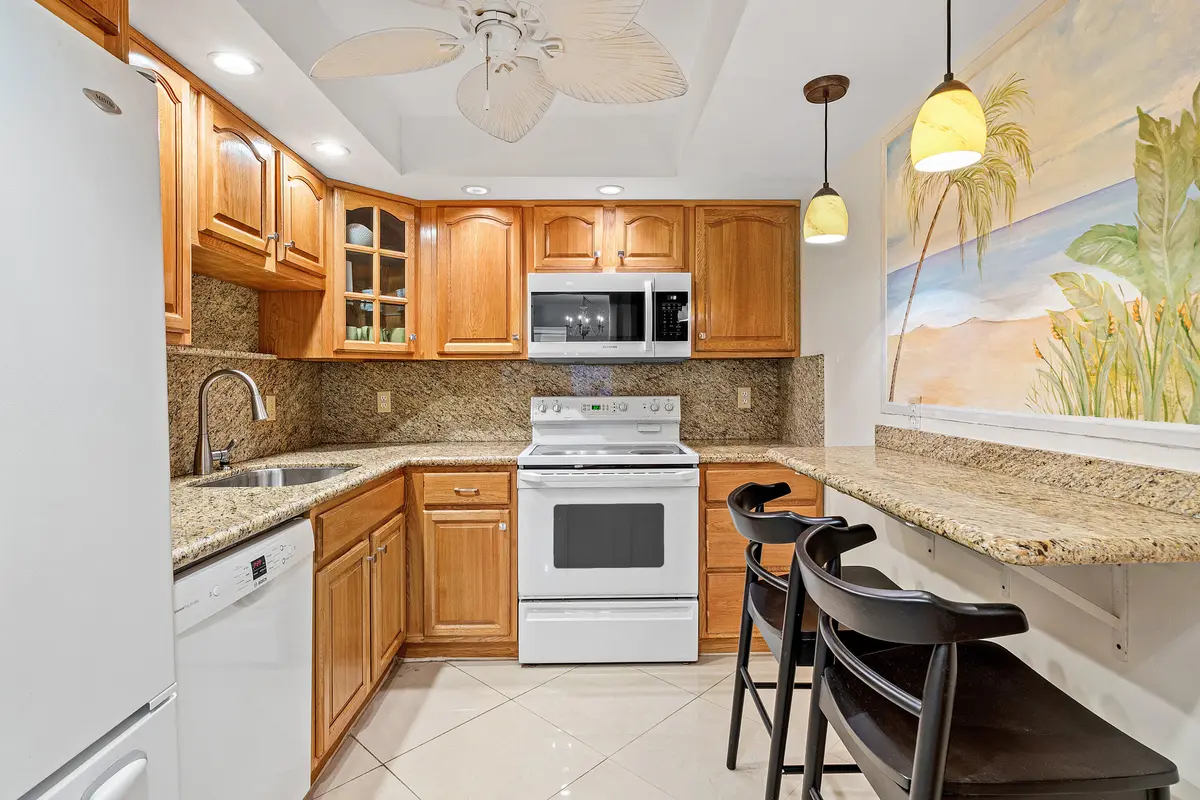 006-4505SouthOceanBoulevard-306-Highland at 4505 S Ocean Boulevard 306, Highland Beach