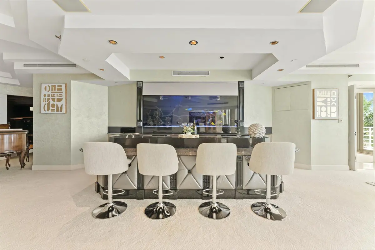 Bar at 800 S Ocean Boulevard 303, Boca Raton