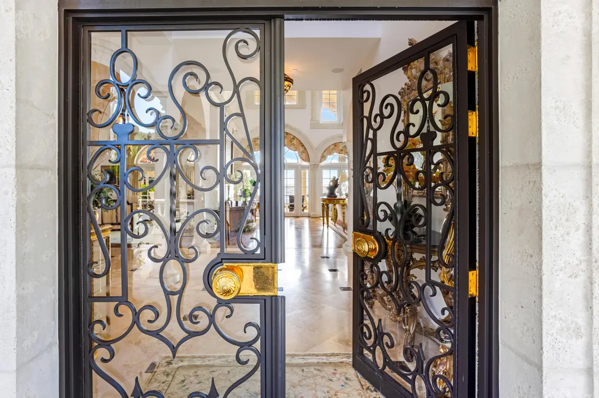 dash_DOORWAY_STRAIGHT_EB at 6133 N Ocean Boulevard, Ocean Ridge