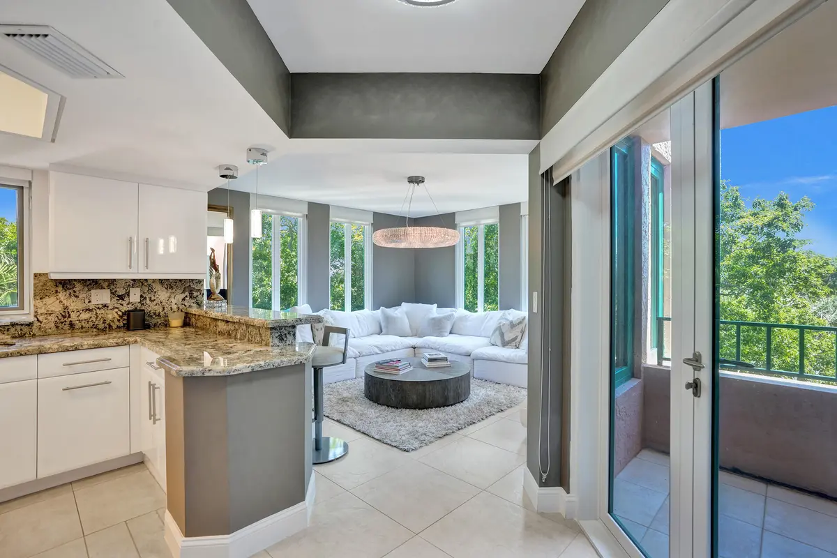 DSC06910 at 100 SE 5th Avenue 406, Boca Raton