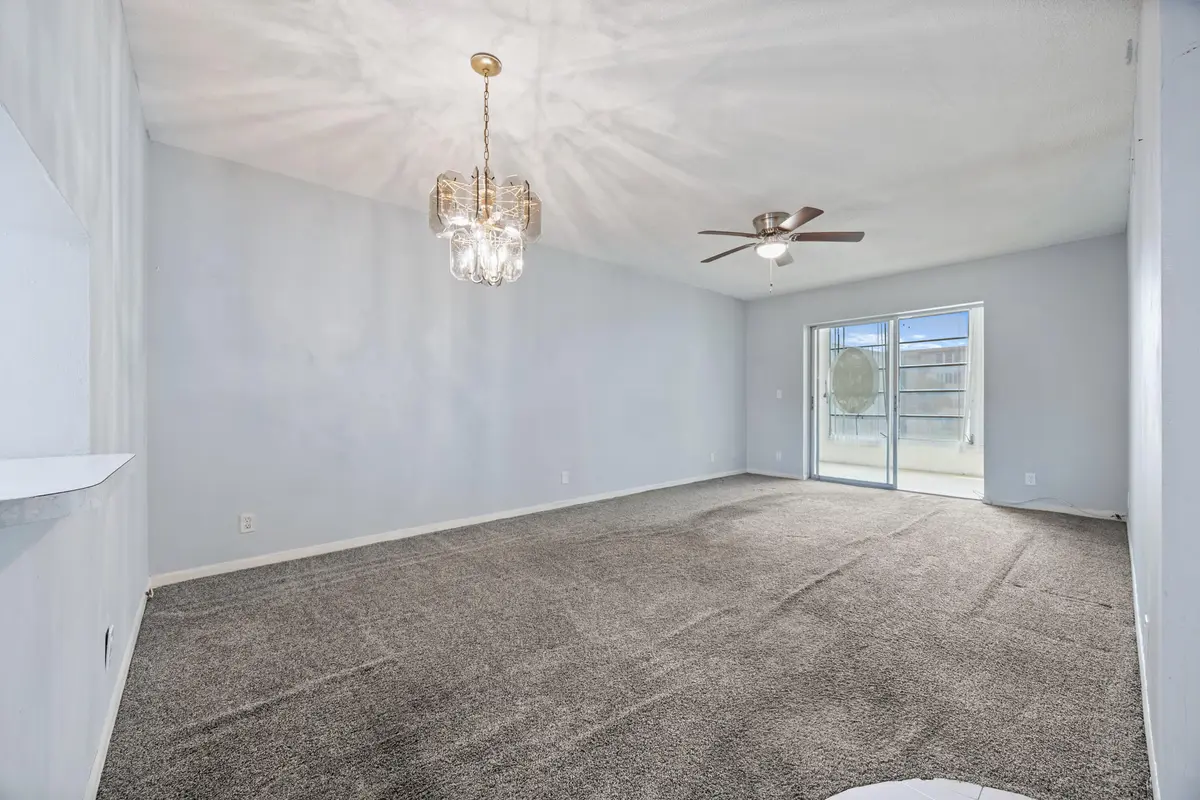 Living/Dining at 230 NE 26th Avenue 206, Boynton Beach