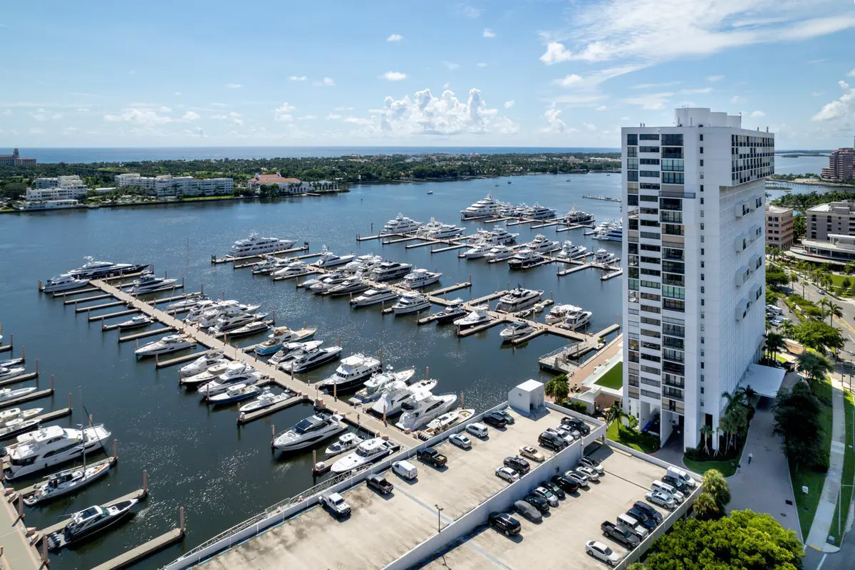400 N Flagler Dr Unit 2003-large-005-006 at 400 N Flagler Drive 1605, West Palm Beach