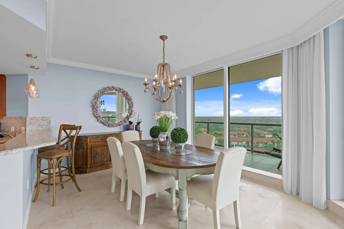 Dining room/kitchen counter seating at 3630 Gardens Parkway 1005c, Palm Beach Gardens