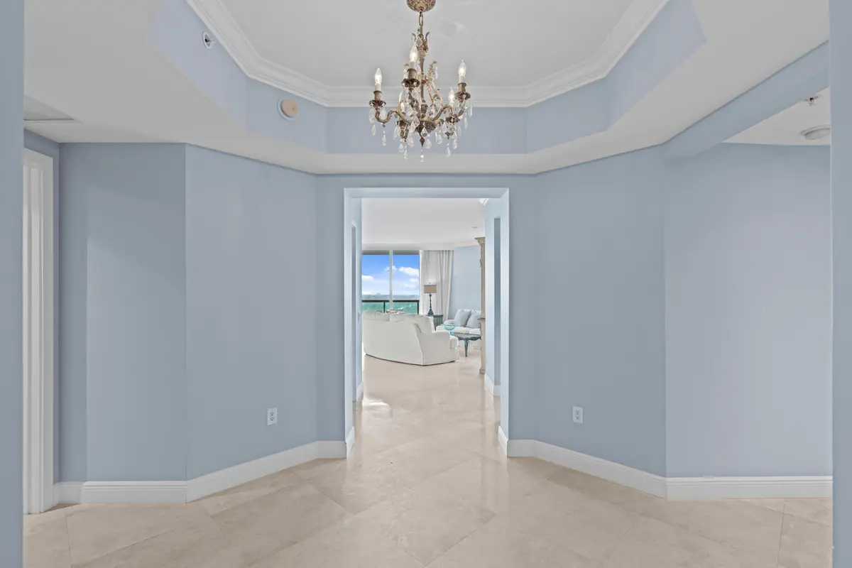 Foyer entry at 3630 Gardens Parkway 1005c, Palm Beach Gardens