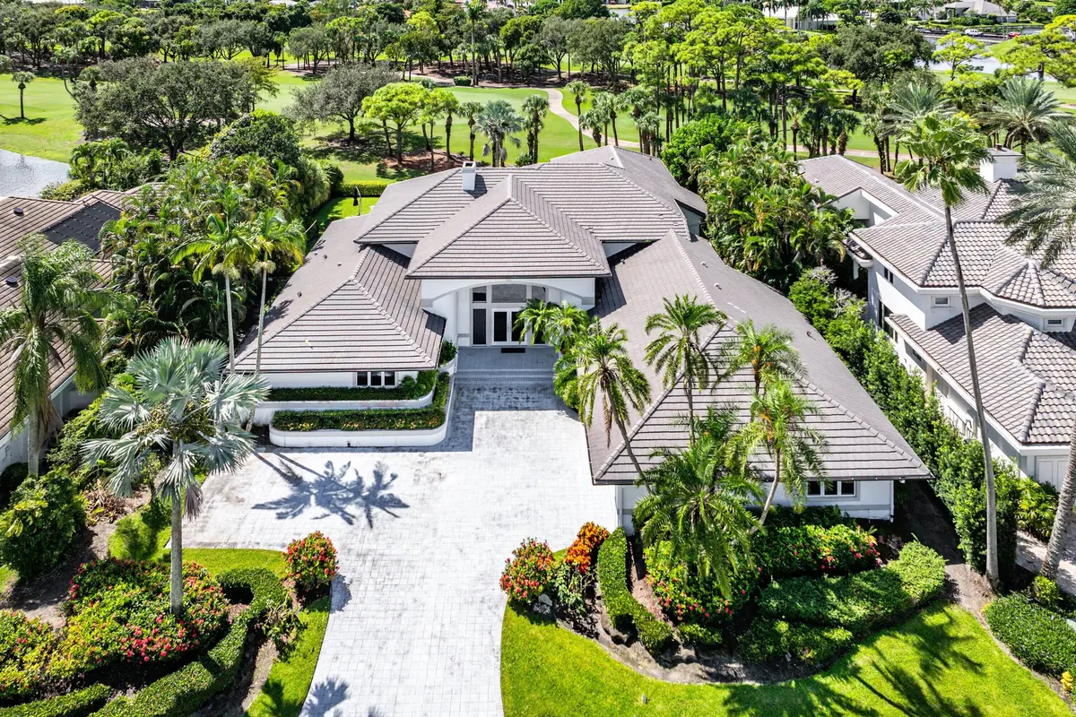 004-3200BurgundyDriveNorth-PalmBeachGard at 3200 Burgundy Drive, Palm Beach Gardens