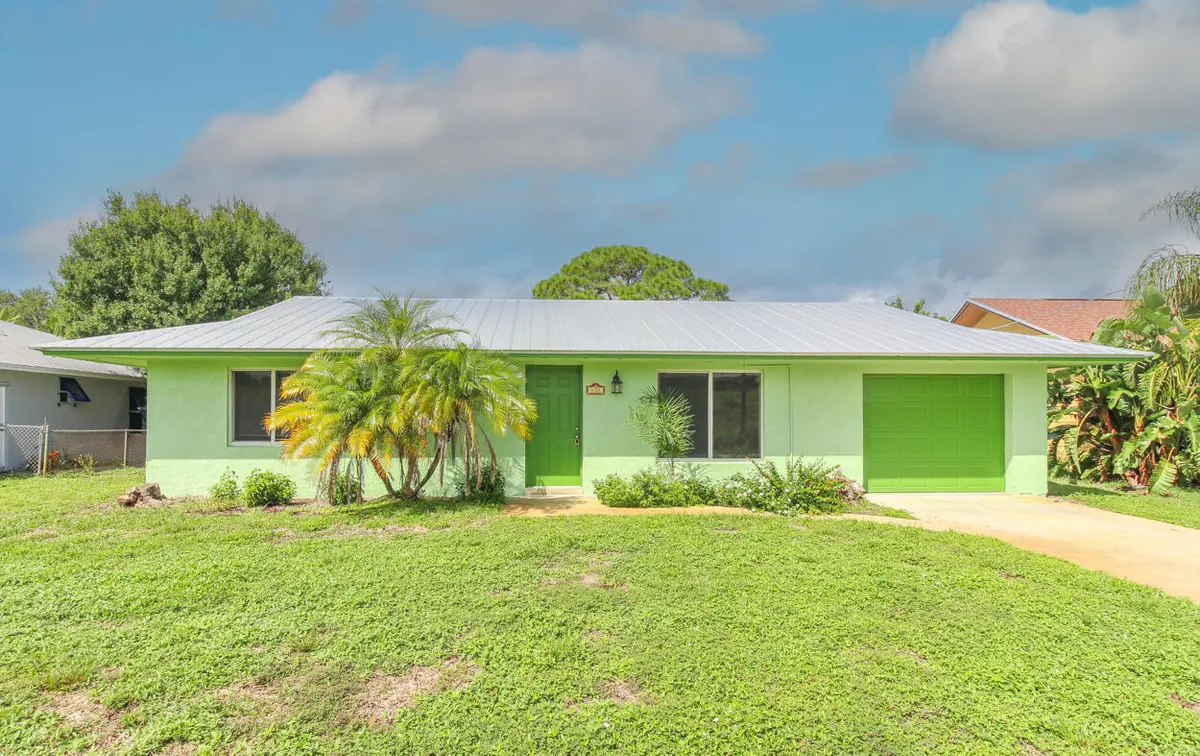 Front at 431 NE Julia Court, Jensen Beach