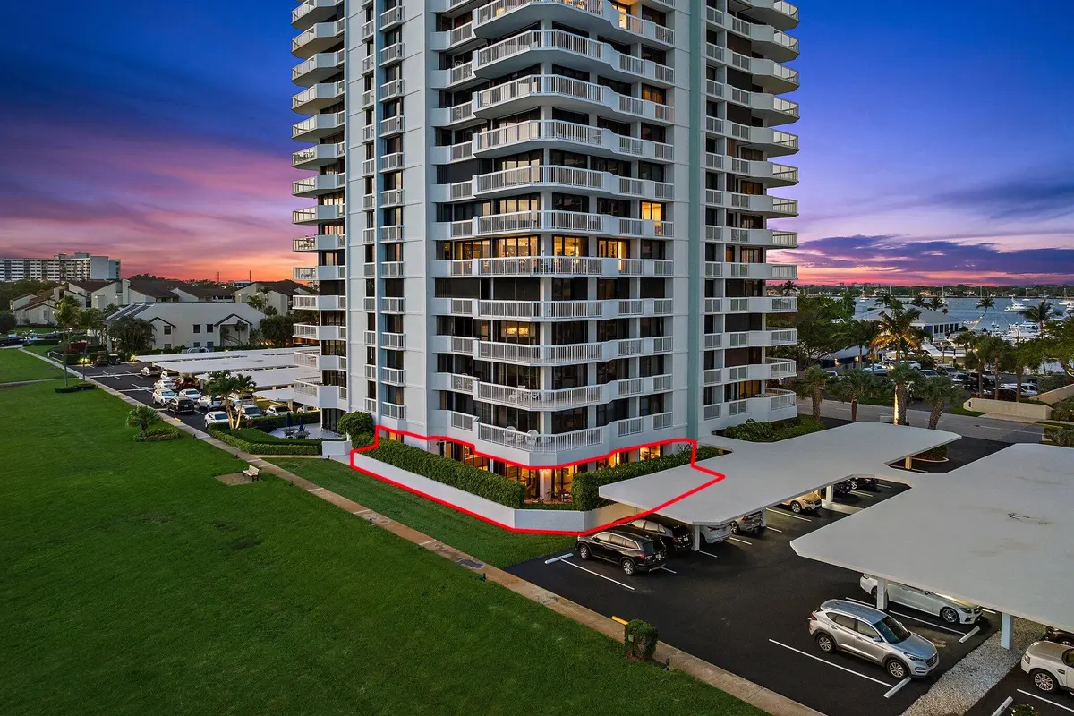 Aerial at 123 Lakeshore Drive 143, North Palm Beach