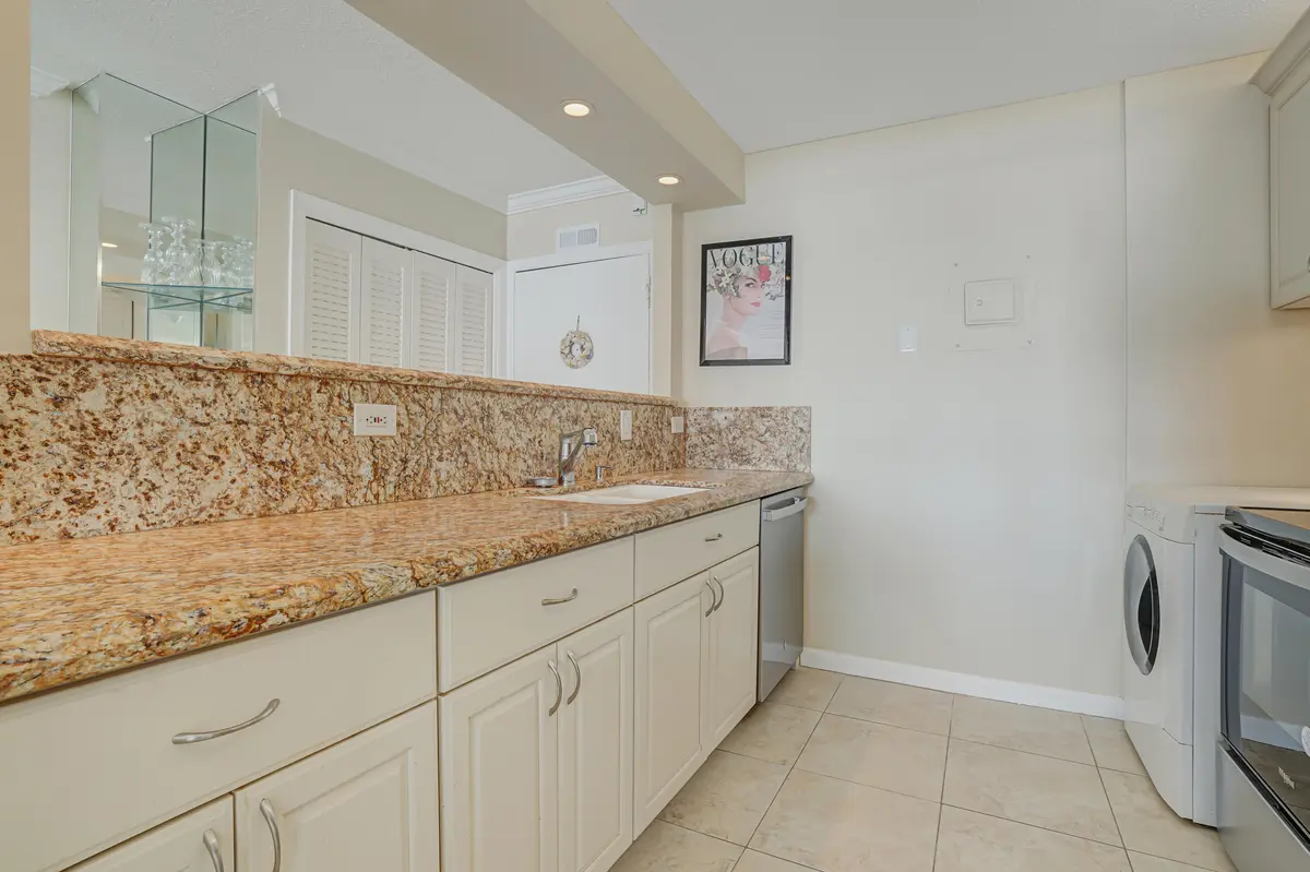 05_Image_5 at 1208 Marine Way 602, North Palm Beach