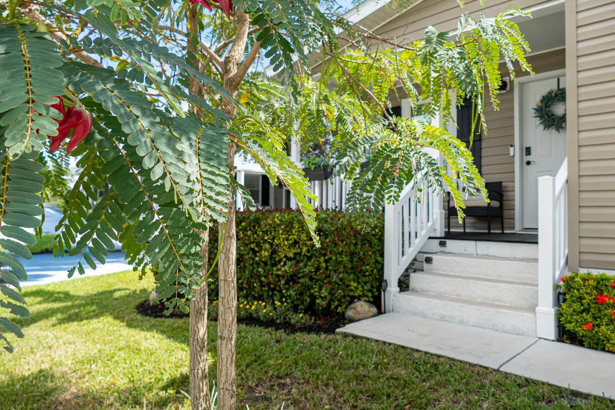 front 6 at 94 N North Warner Drive, Jensen Beach