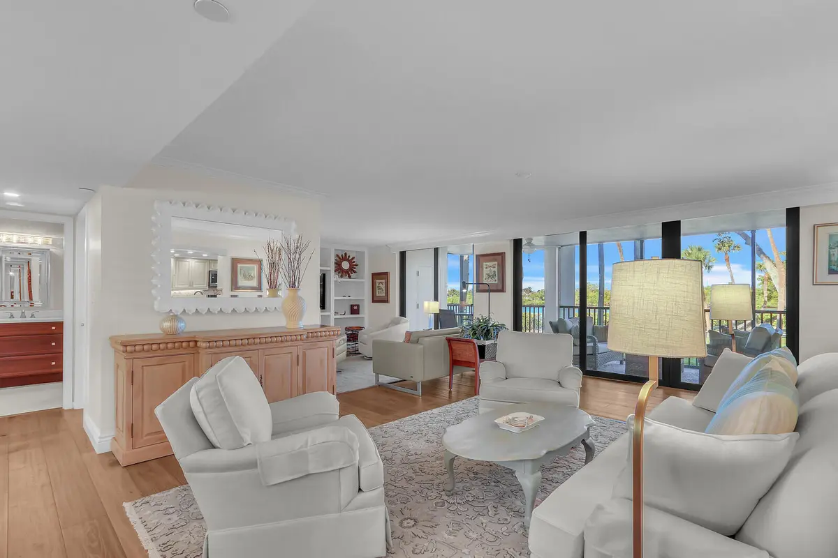 Living Area at 1000 N Us Highway 1 An104, Jupiter