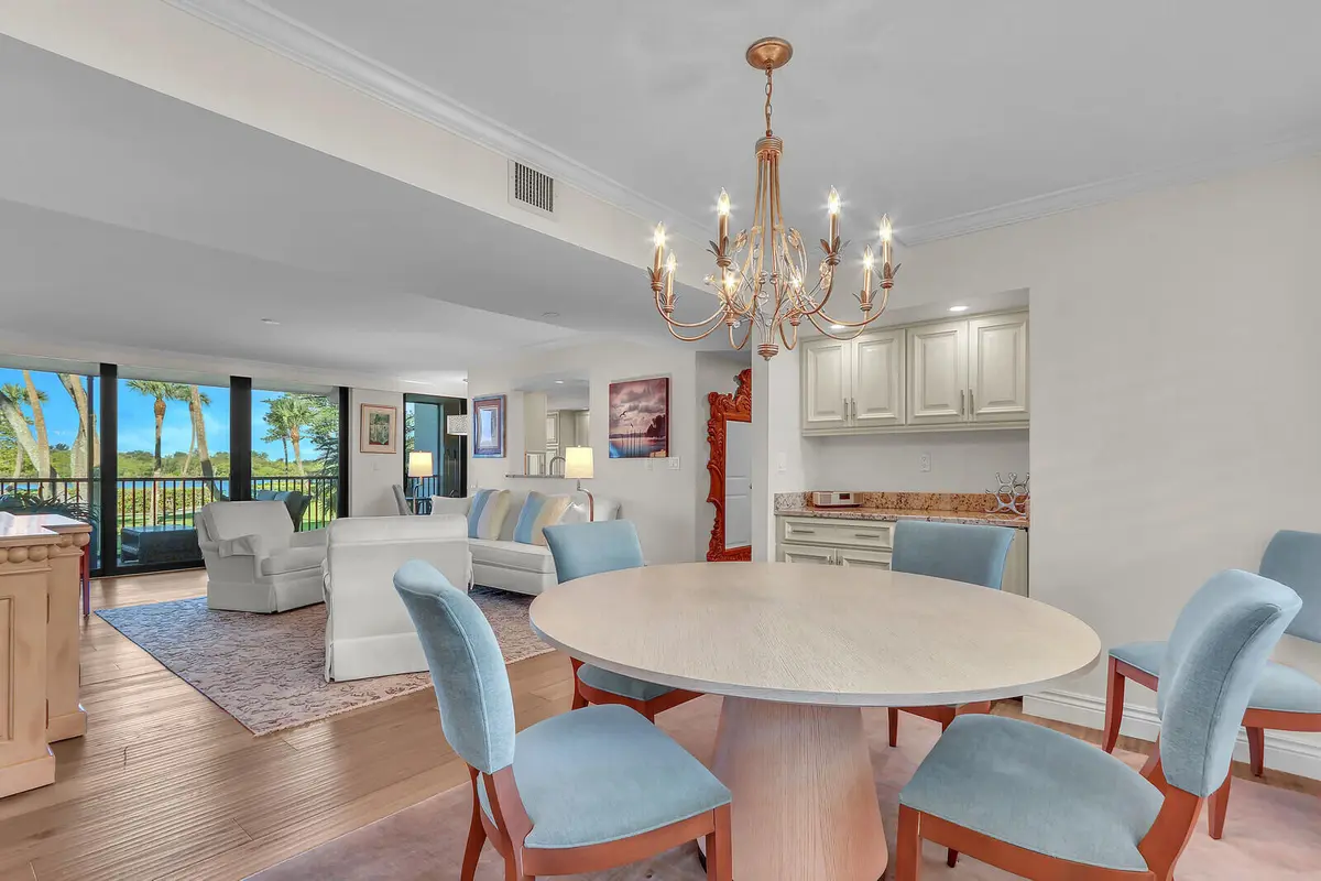 Dining Area at 1000 N Us Highway 1 An104, Jupiter